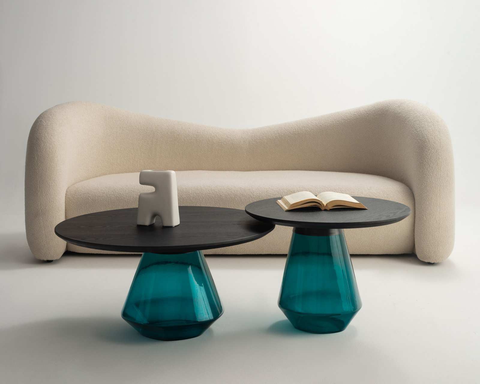 CHROMA Glass TABLES Thumbnail